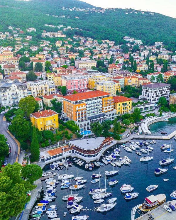 СЛОВЕНИЈА во МАЈ