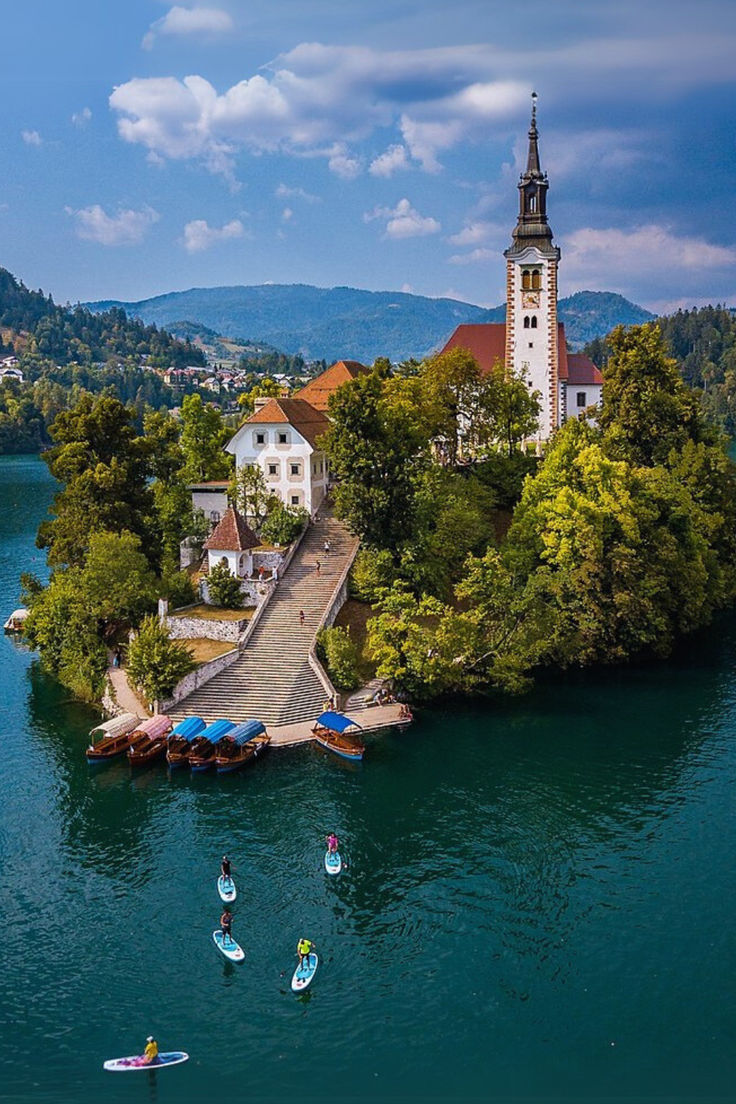 СЛОВЕНИЈА во МАЈ