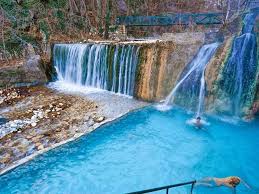 ЛУТРАКИ И ВОДЕН