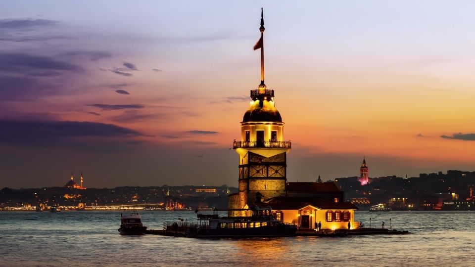 ИСТАНБУЛ ВО МАРТ